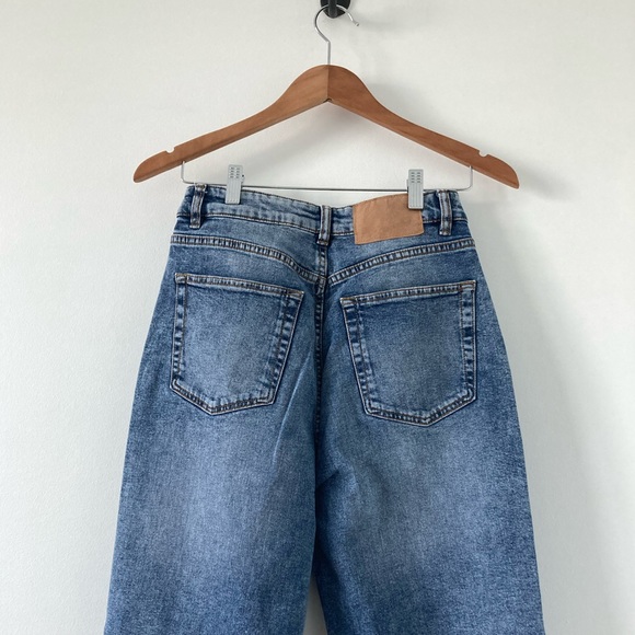 H&M Mom Jeans - Picture 2 of 5